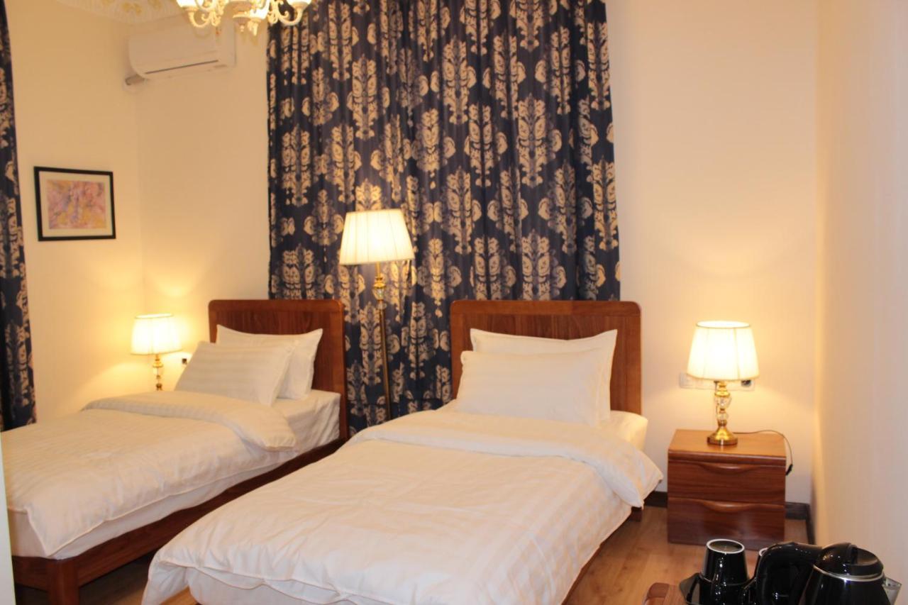 KOK-ART Hotel Jalal-Abad Exterior foto